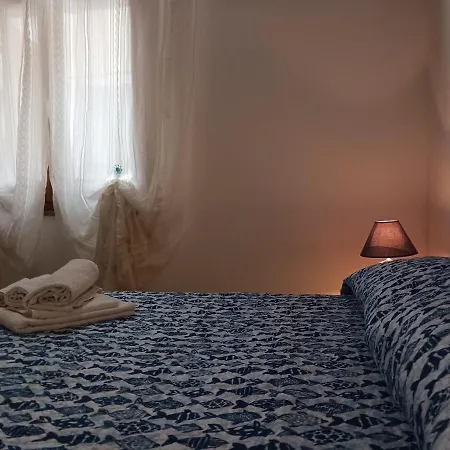 Nora Casa Vacanze/bed And Breakfast פולה